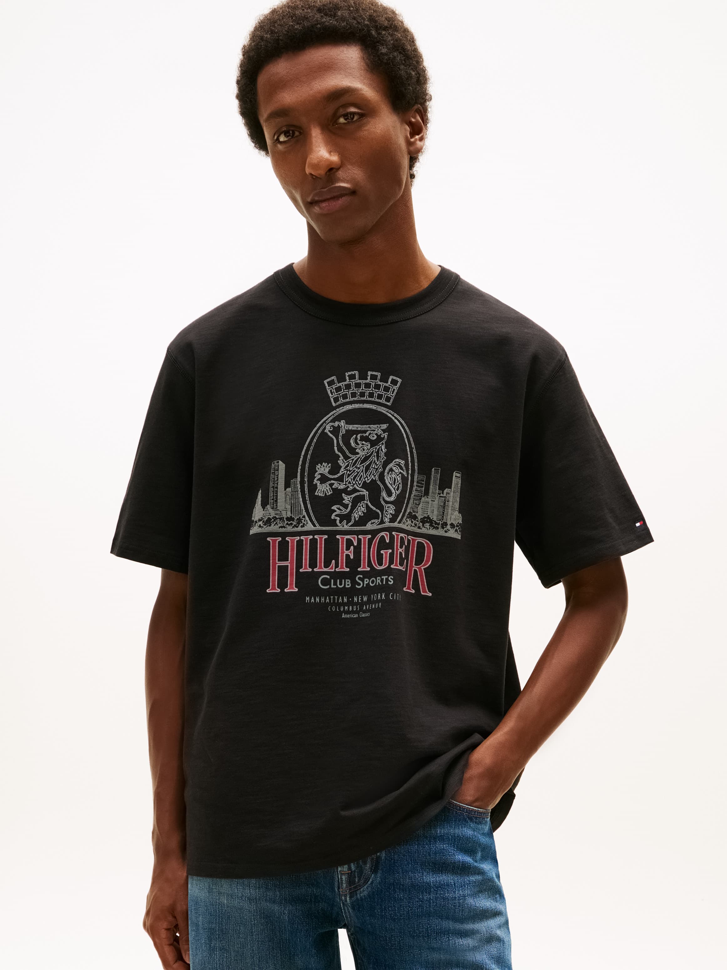 تيشيرت بقصة مريحة بطبعة Crest بارزة من Heritage